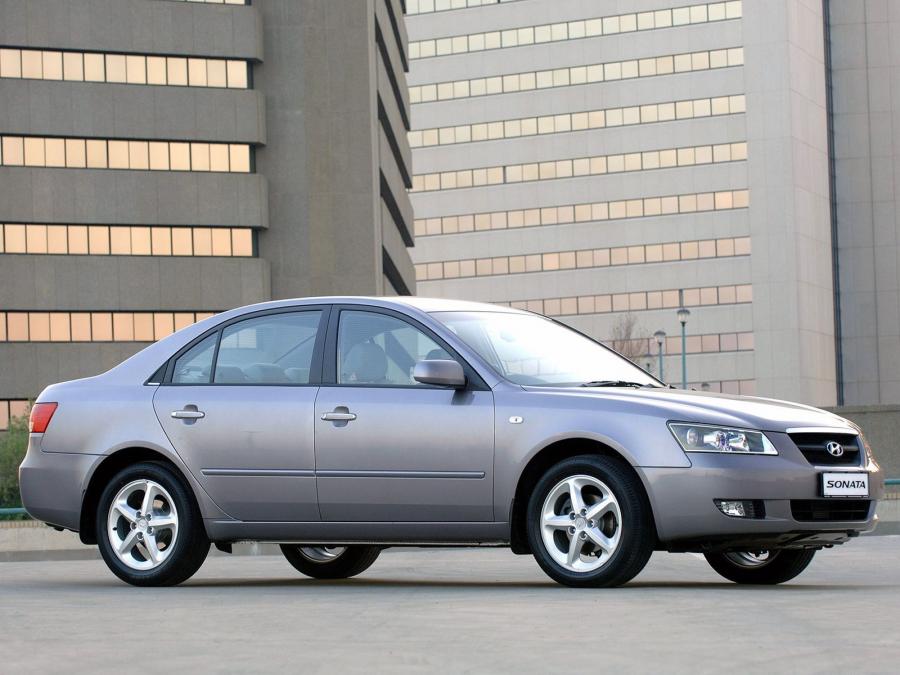  Hyundai Sonata 2005 года  (ZA) (фото 5 из 14)